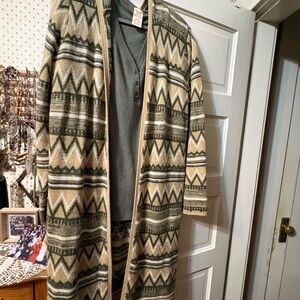 Faded Glory Green and Cream Geometric Zip Cardigan